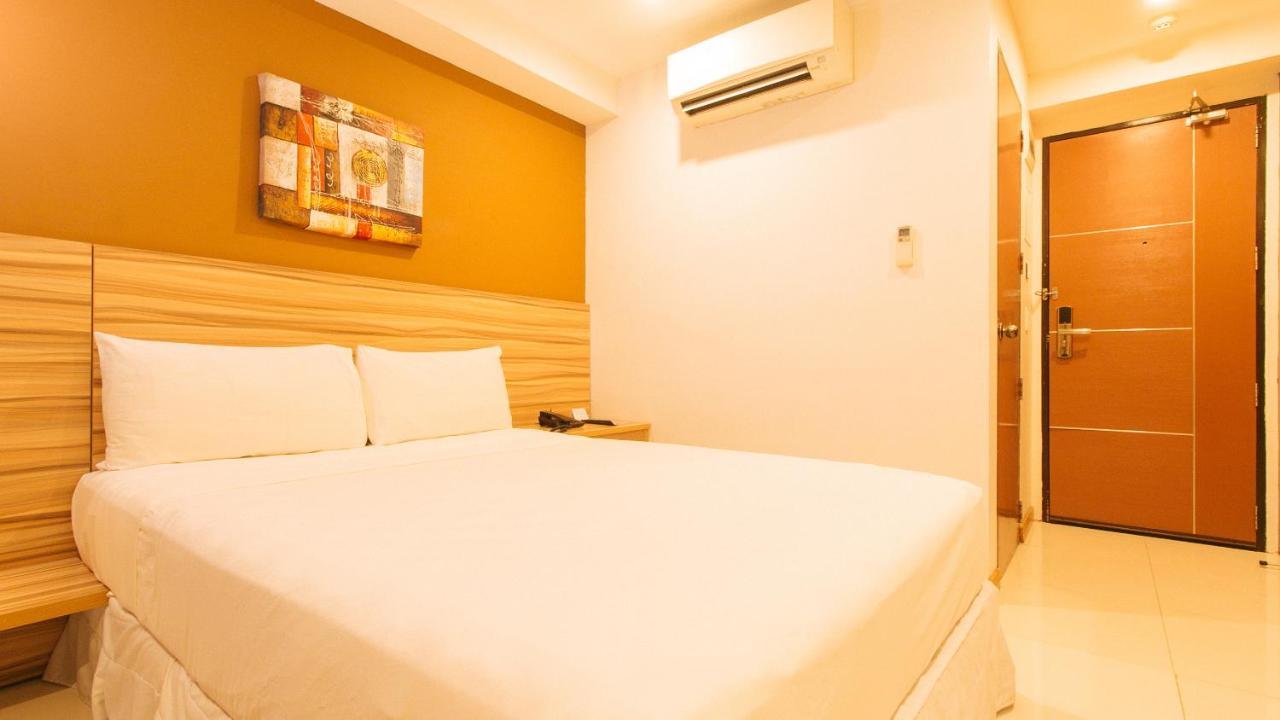 Guijo Suites Makati Makati City Exterior photo