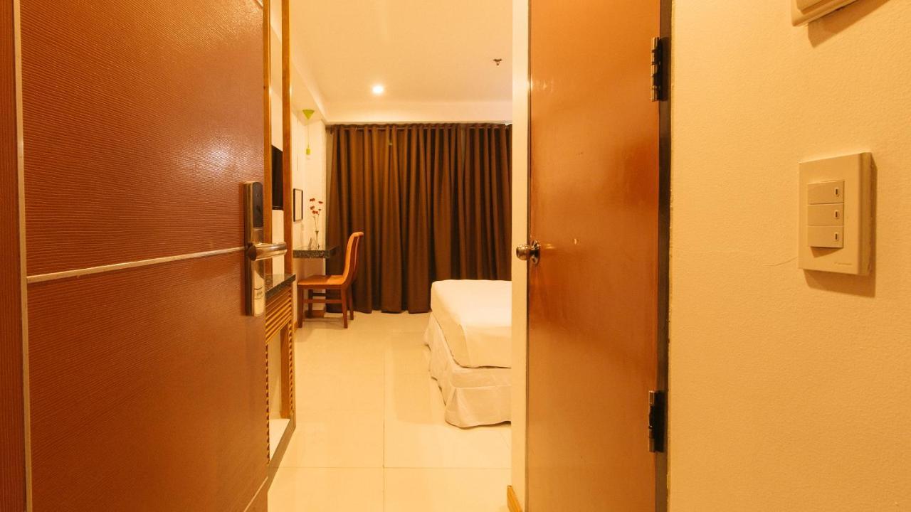 Guijo Suites Makati Makati City Exterior photo