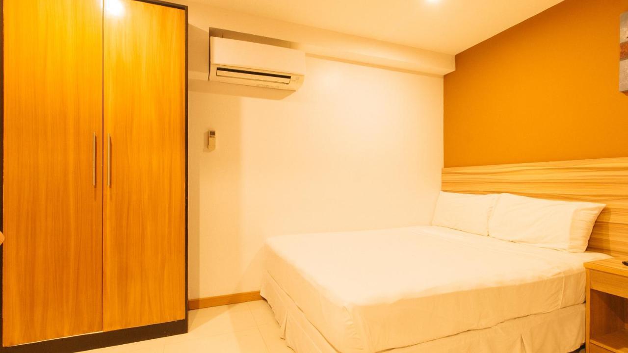 Guijo Suites Makati Makati City Exterior photo