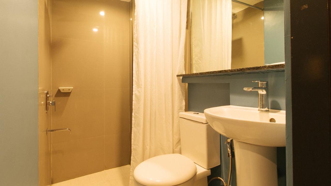 Guijo Suites Makati Makati City Exterior photo