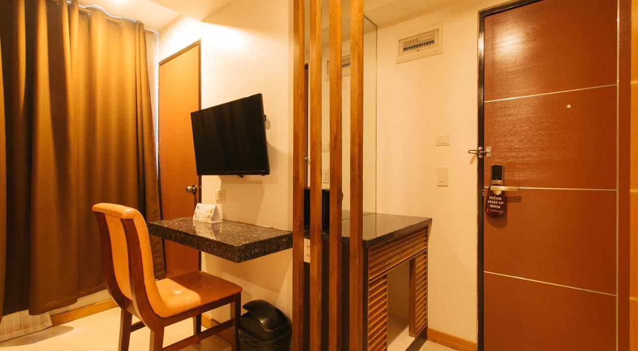 Guijo Suites Makati Makati City Exterior photo