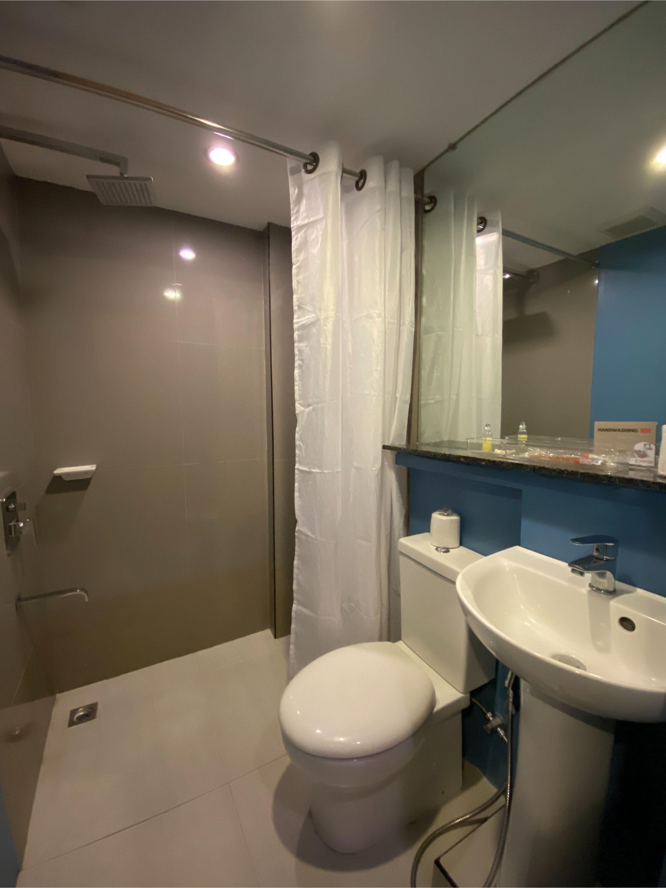 Guijo Suites Makati Makati City Exterior photo