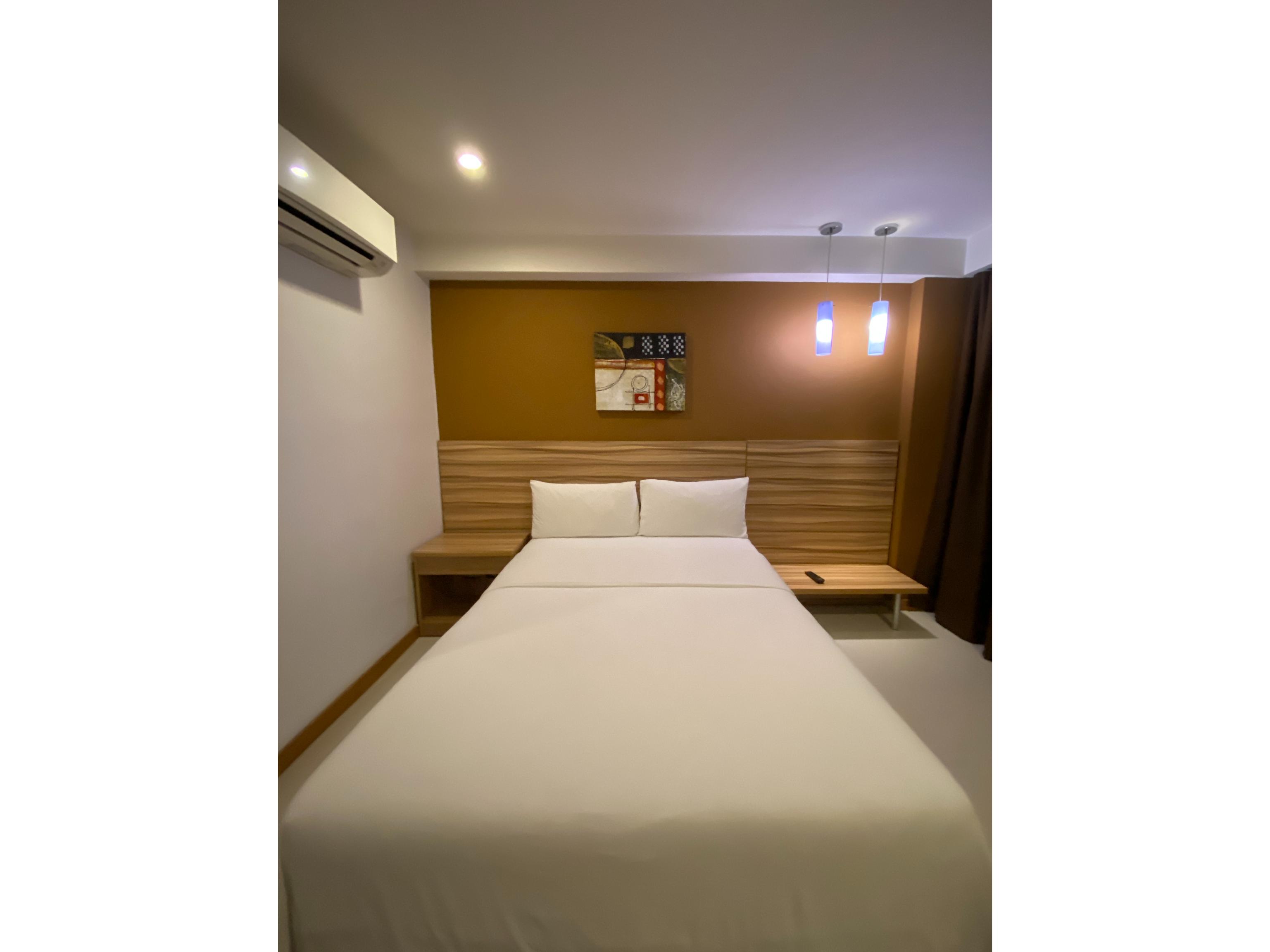 Guijo Suites Makati Makati City Exterior photo