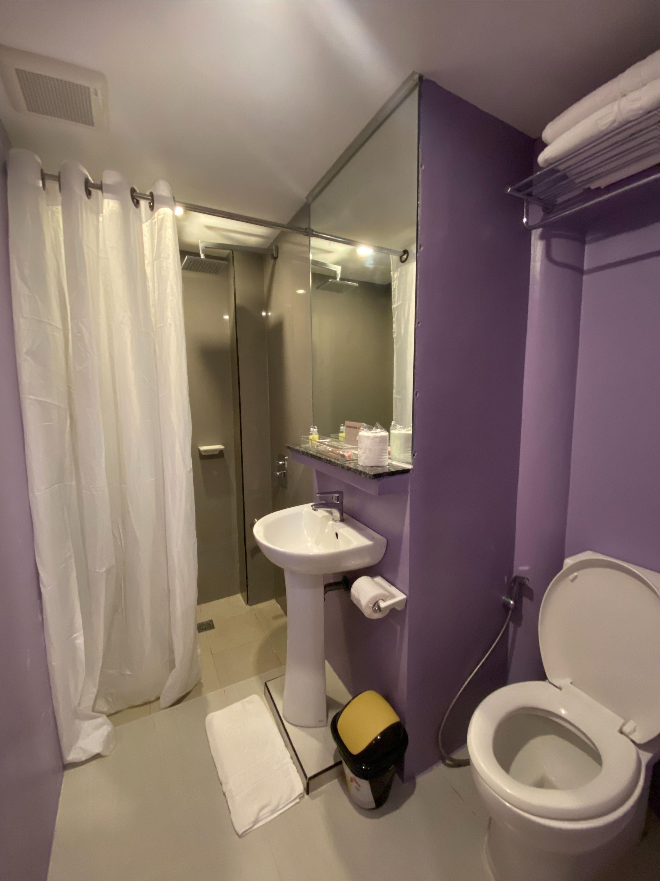 Guijo Suites Makati Makati City Exterior photo