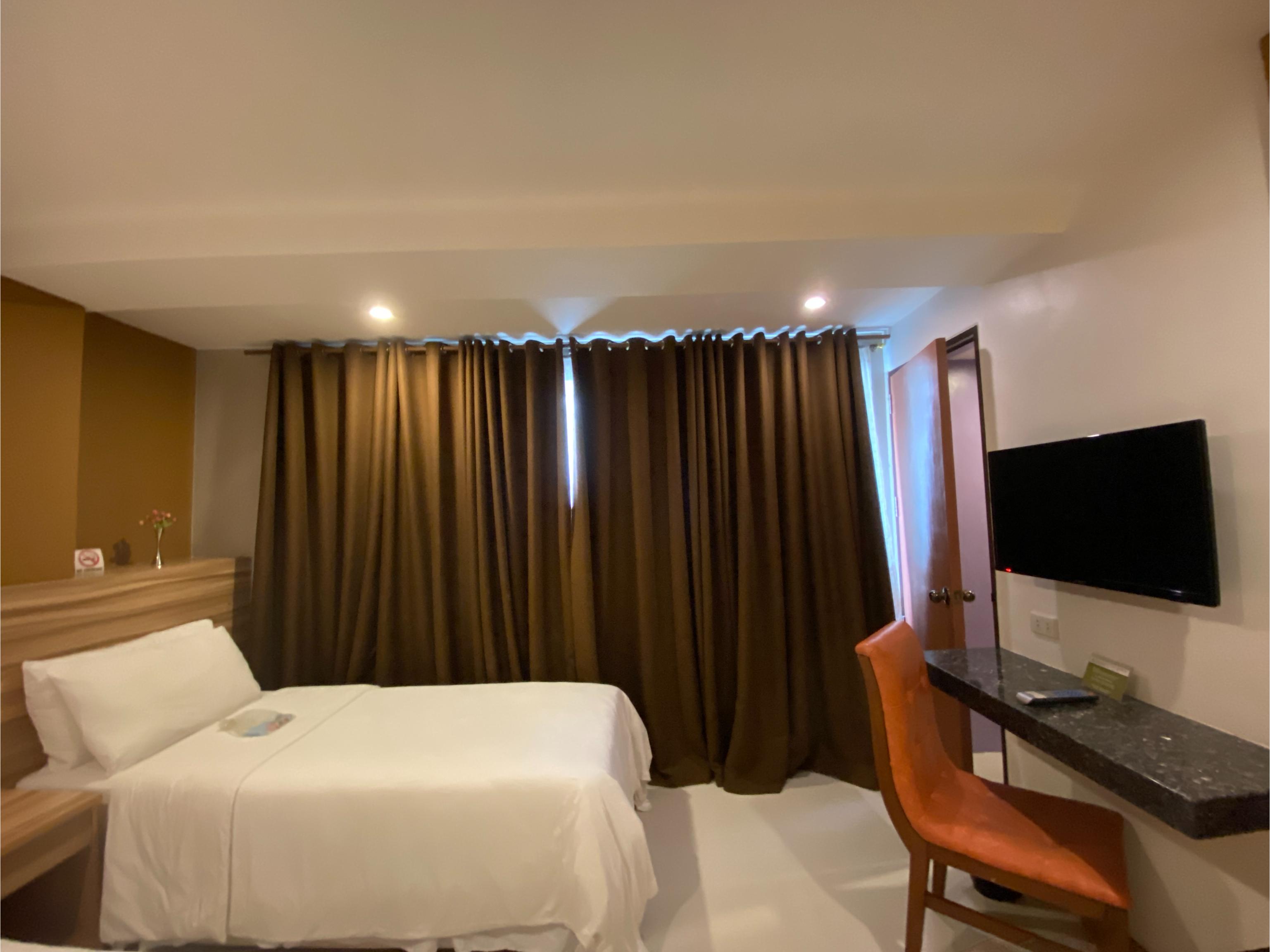 Guijo Suites Makati Makati City Exterior photo